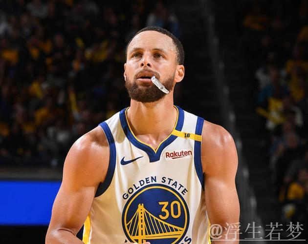 库里谈八秒违例改判:抓手臂属本能反应,未意识到动作 库里谈八秒违例改判:抓手臂属本能反应,未意识到动作